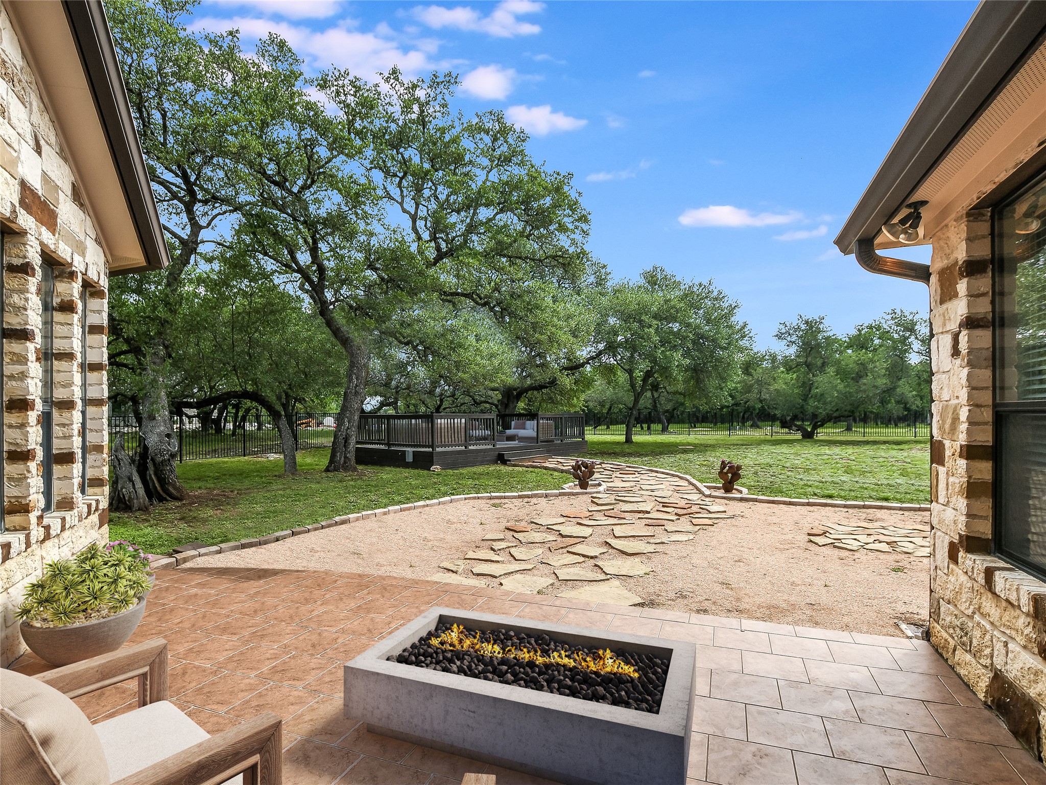 505 Vista View Trail Spicewood TX 78669