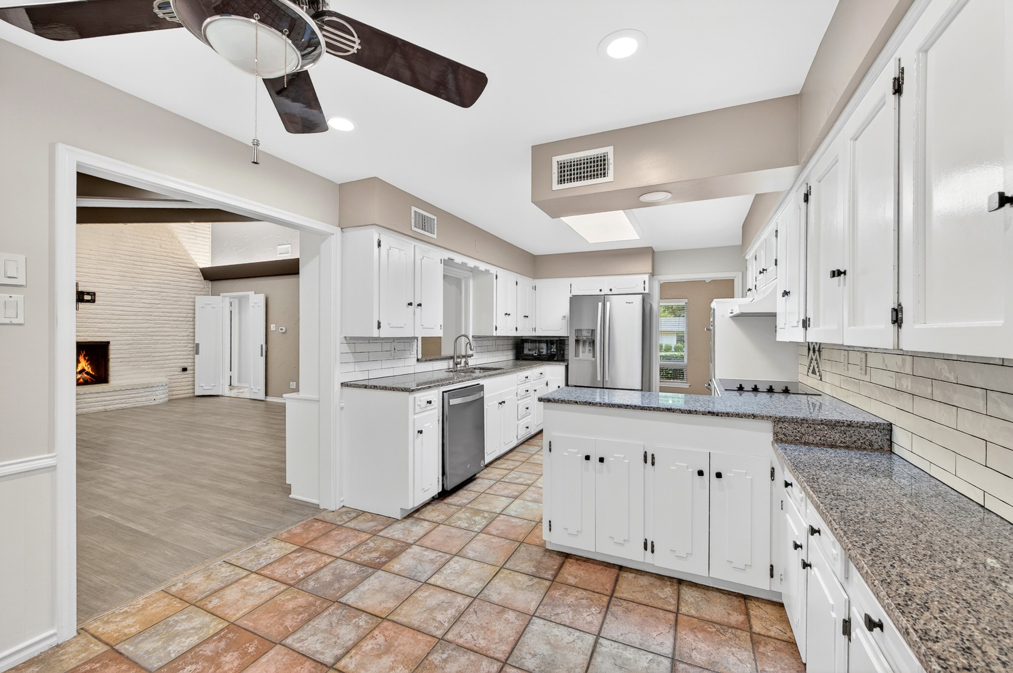 3763 Vinecrest Drive Dallas TX 75229
