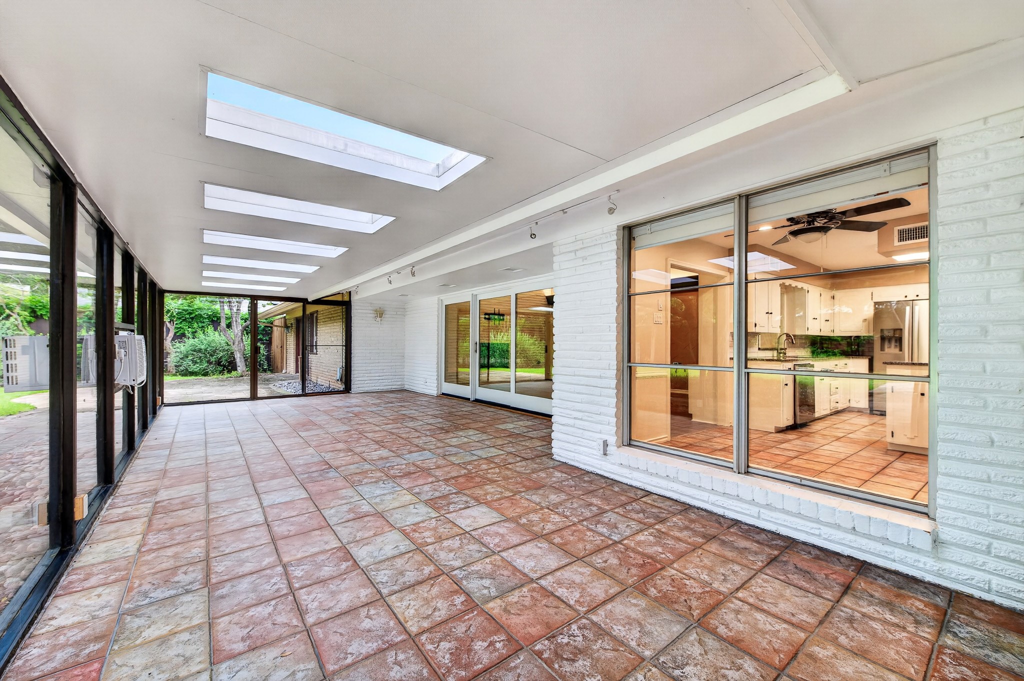 3763 Vinecrest Drive Dallas TX 75229