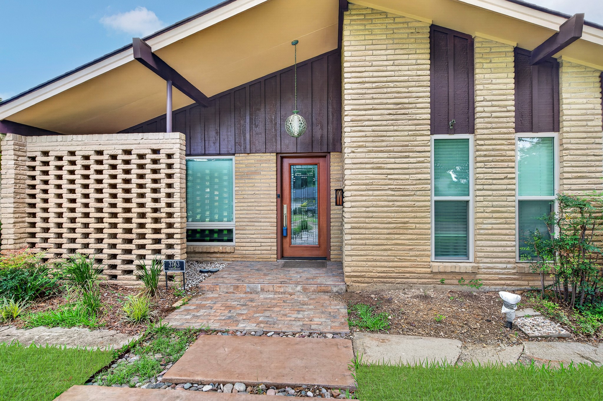 3763 Vinecrest Drive Dallas TX 75229