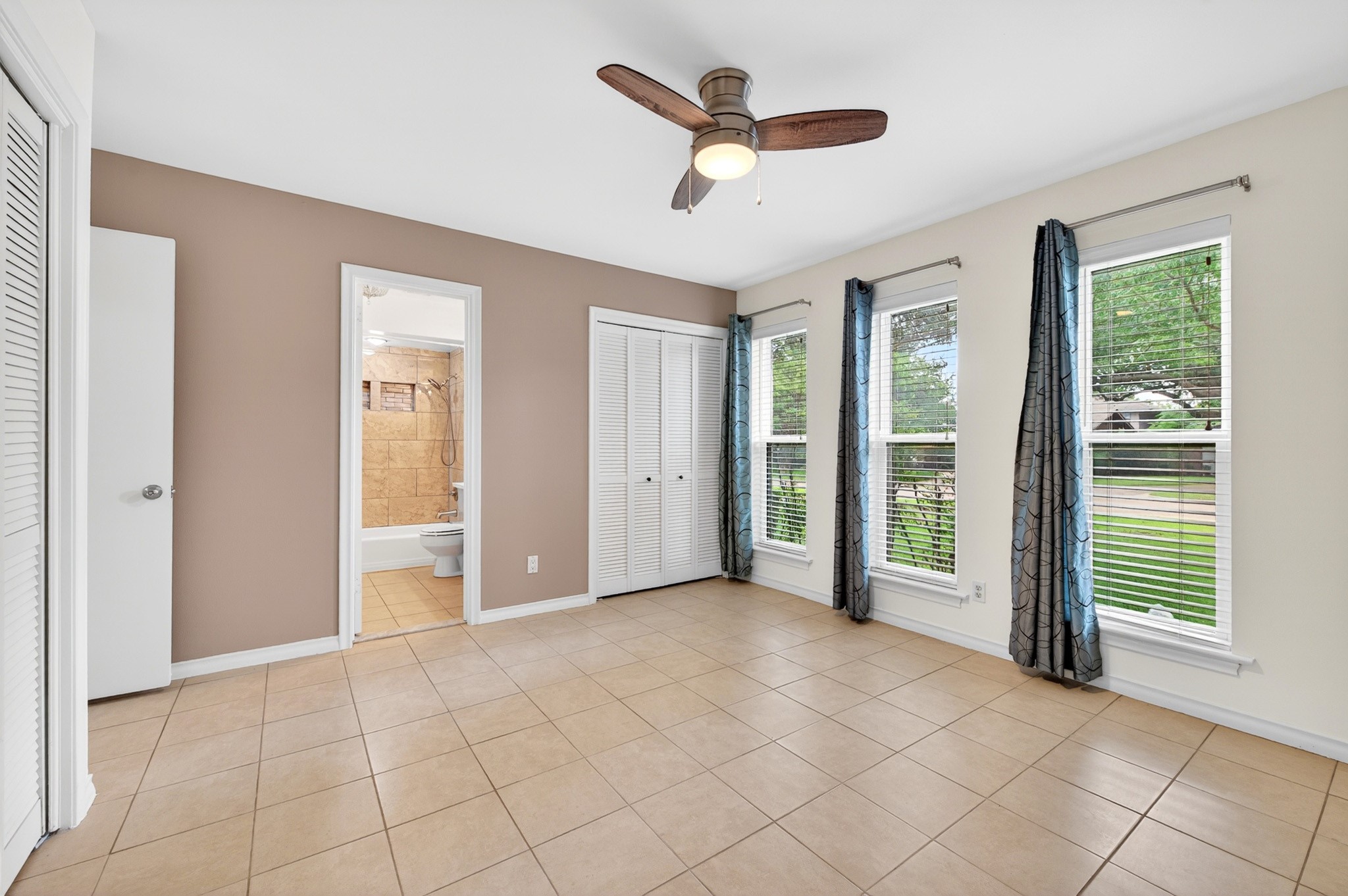 3763 Vinecrest Drive Dallas TX 75229
