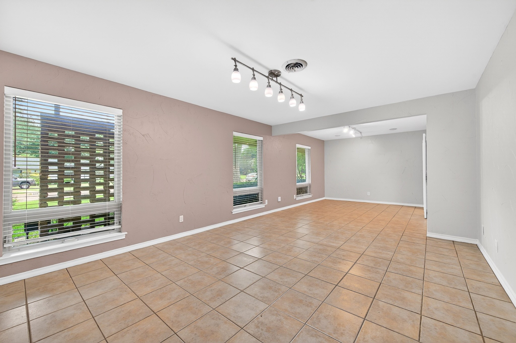 3763 Vinecrest Drive Dallas TX 75229
