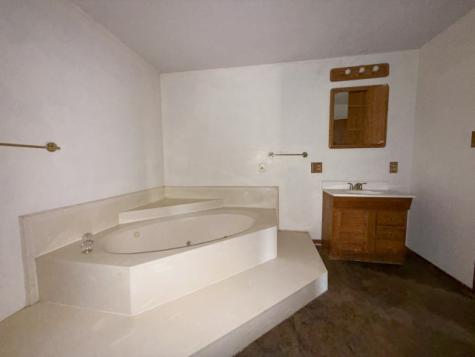 337 County Road 692 Seagraves TX 79359
