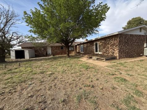 337 County Road 692 Seagraves TX 79359