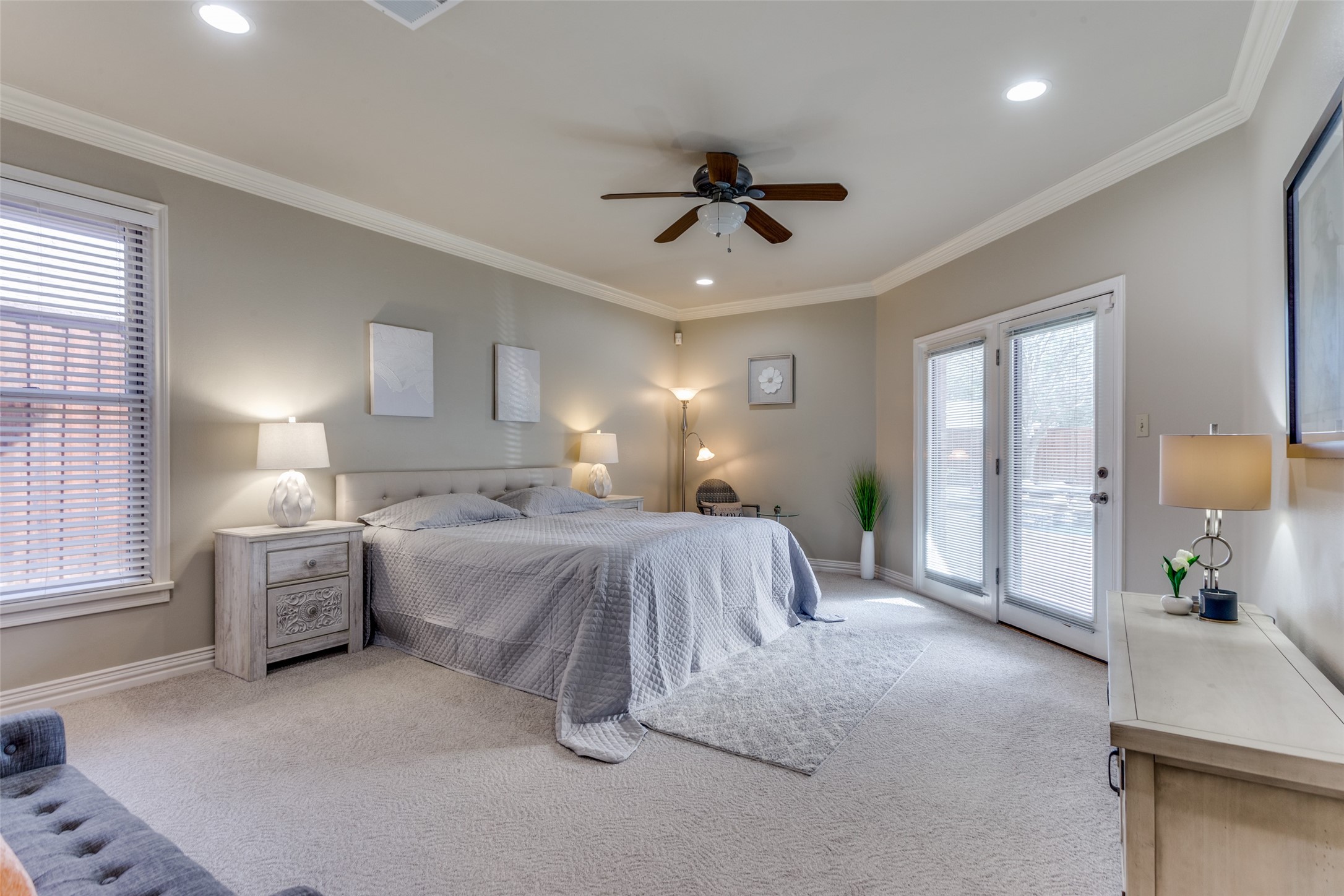 5927 Bellaire Drive Benbrook TX 76132