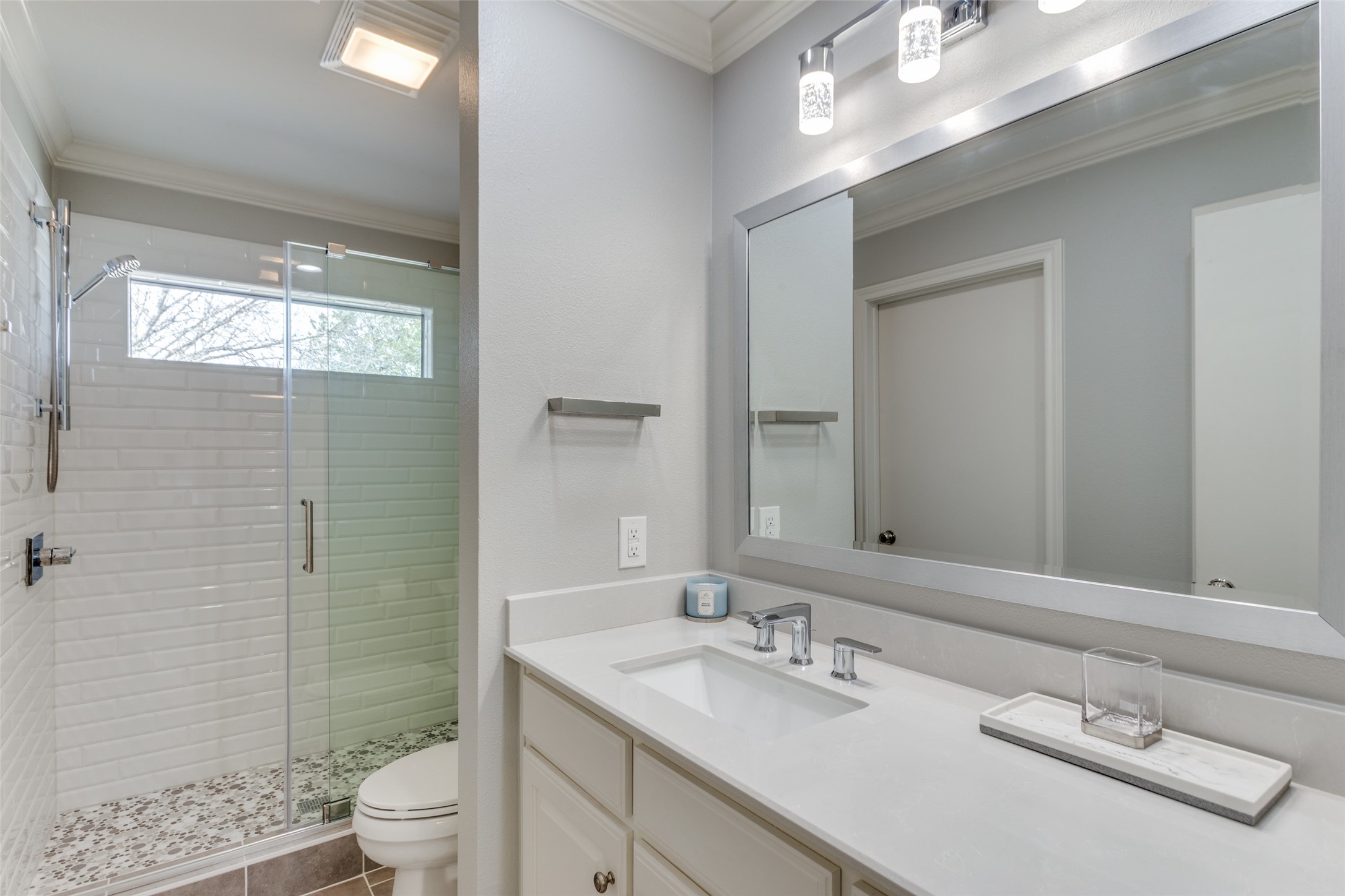 5927 Bellaire Drive Benbrook TX 76132