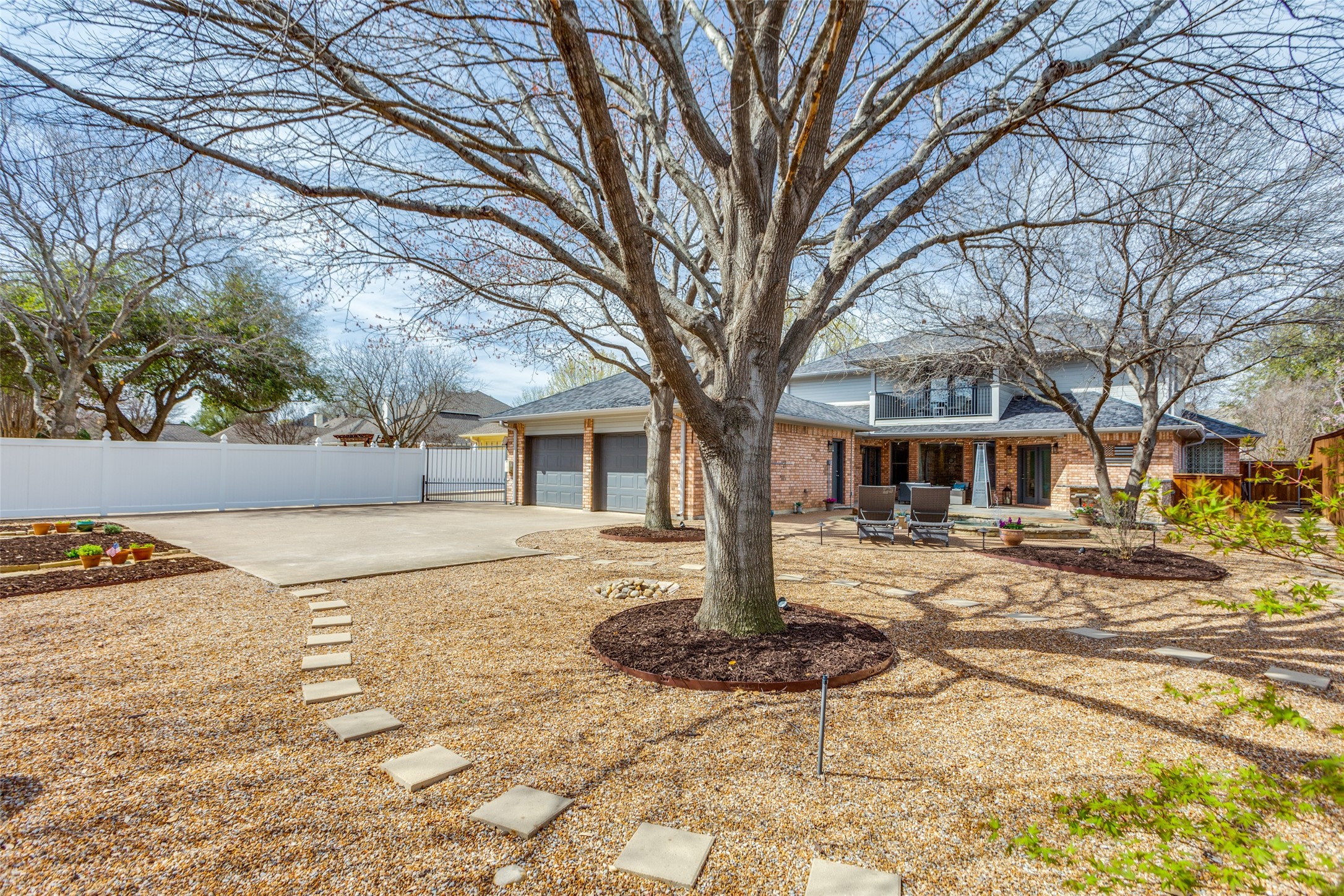 5927 Bellaire Drive Benbrook TX 76132