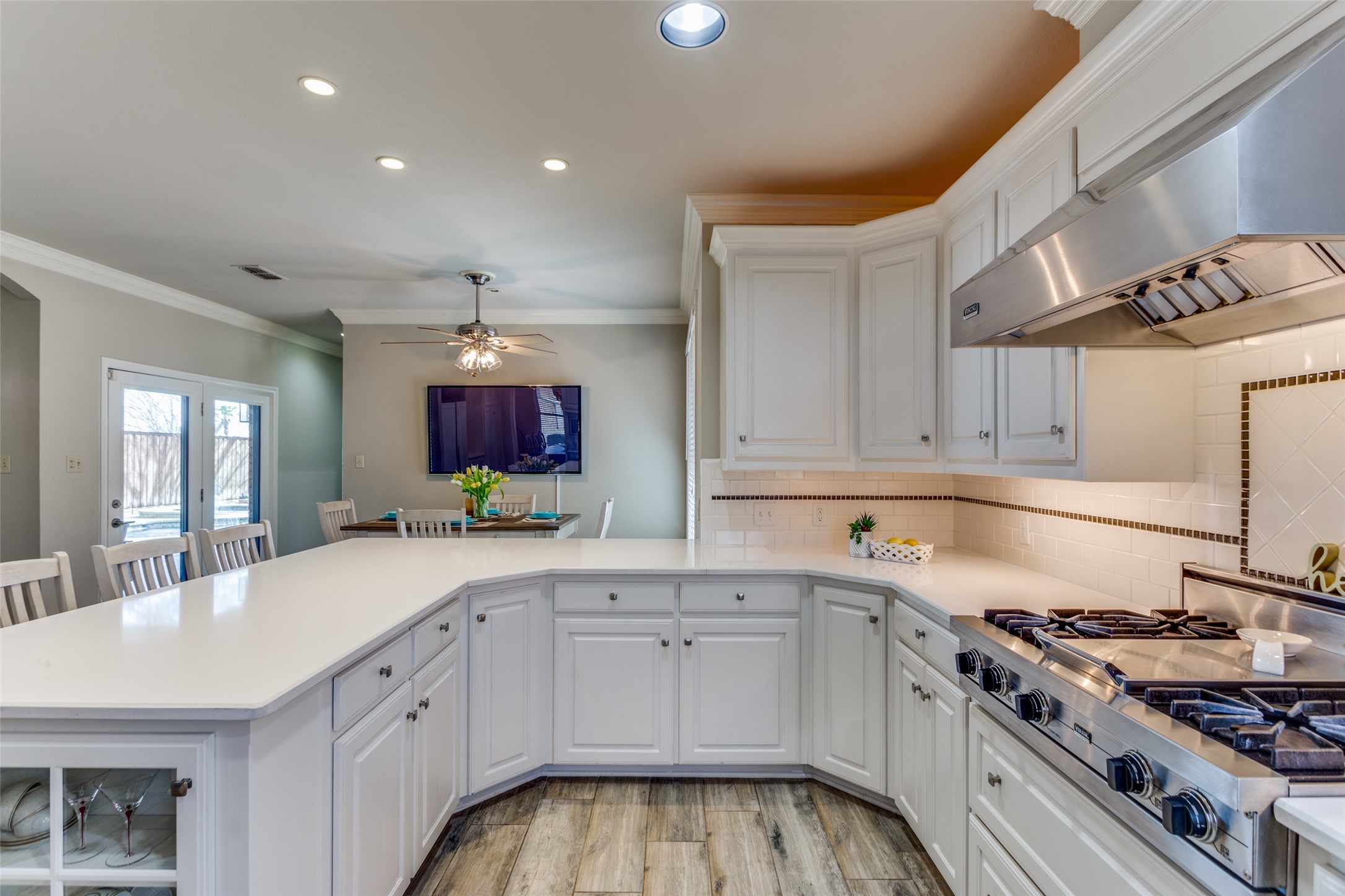 5927 Bellaire Drive Benbrook TX 76132