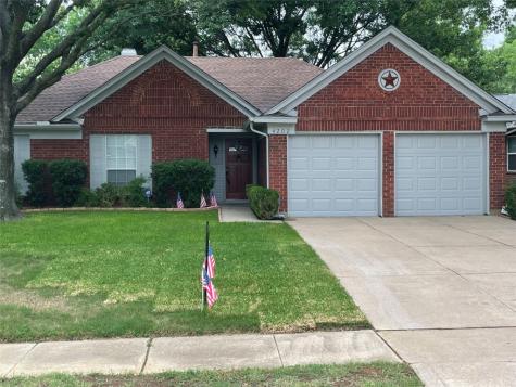 4202 Brownwood Lane Arlington TX 76017