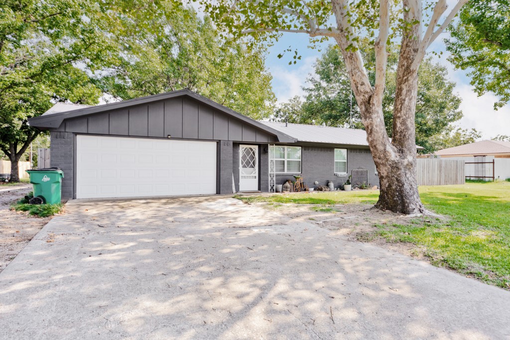 7590 Fm 1758 Bowie TX 76230