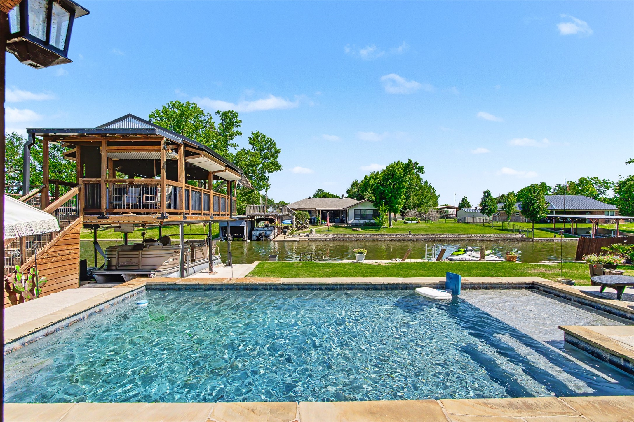 3801 Quail Run Granbury TX 76049
