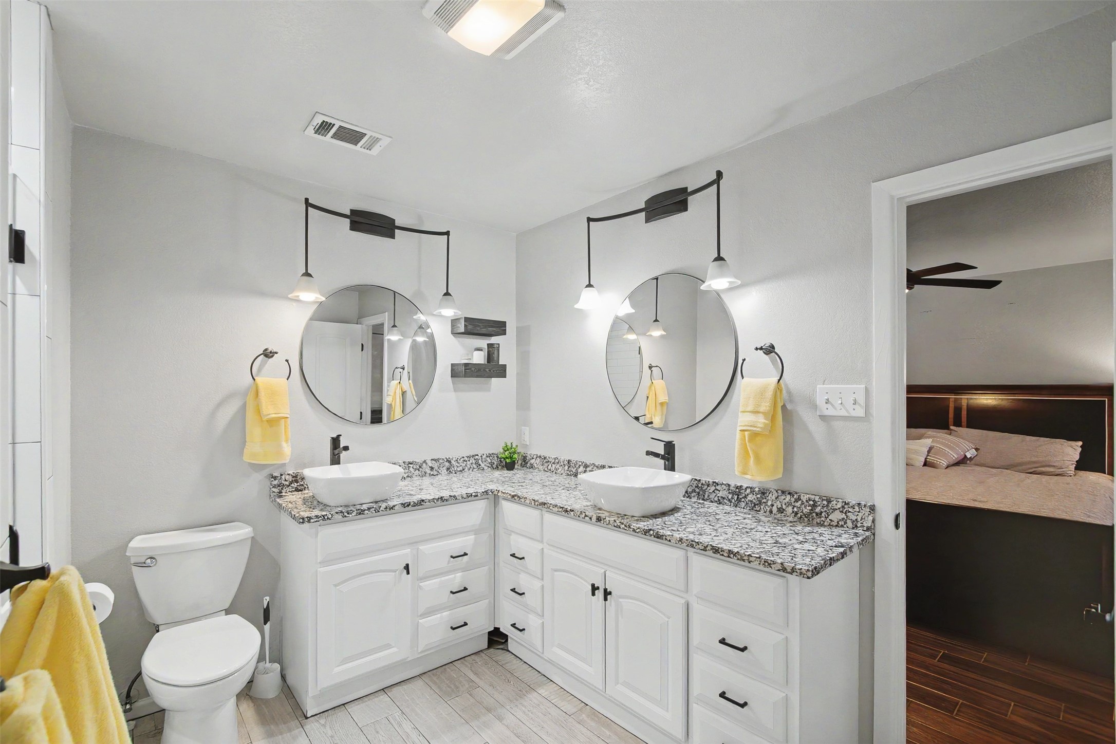 3801 Quail Run Granbury TX 76049
