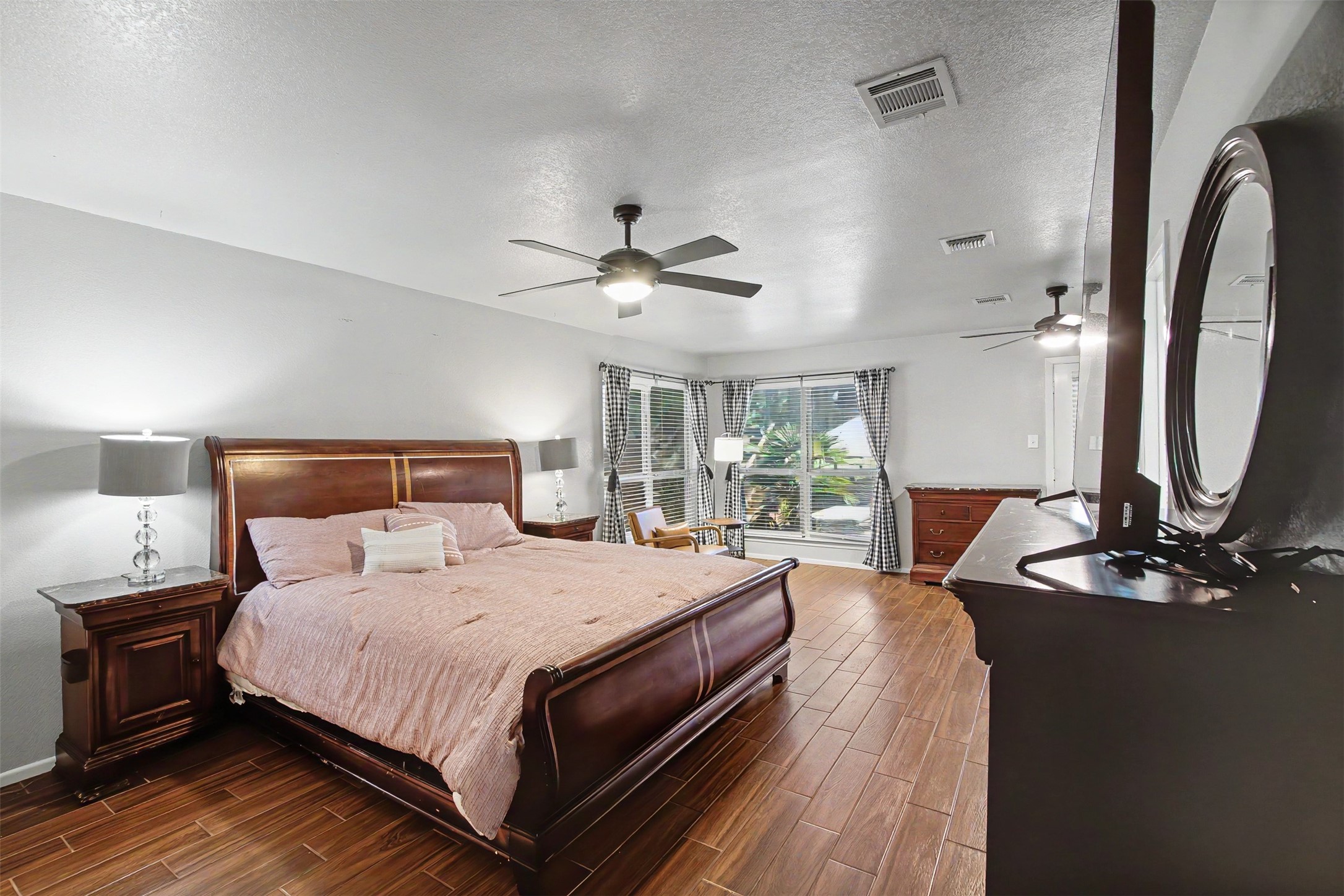 3801 Quail Run Granbury TX 76049