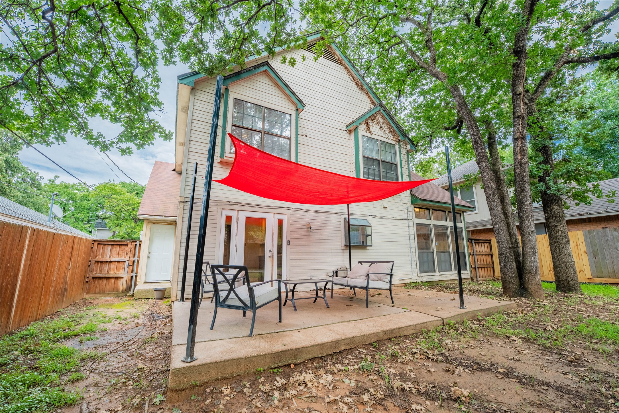 6010 Paradise Drive Arlington TX 76001