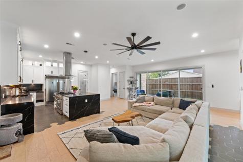 6715 Tyree Street Dallas TX 75209