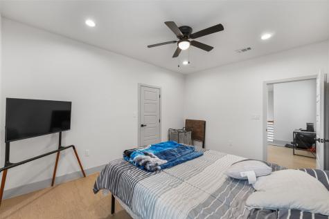 6715 Tyree Street Dallas TX 75209
