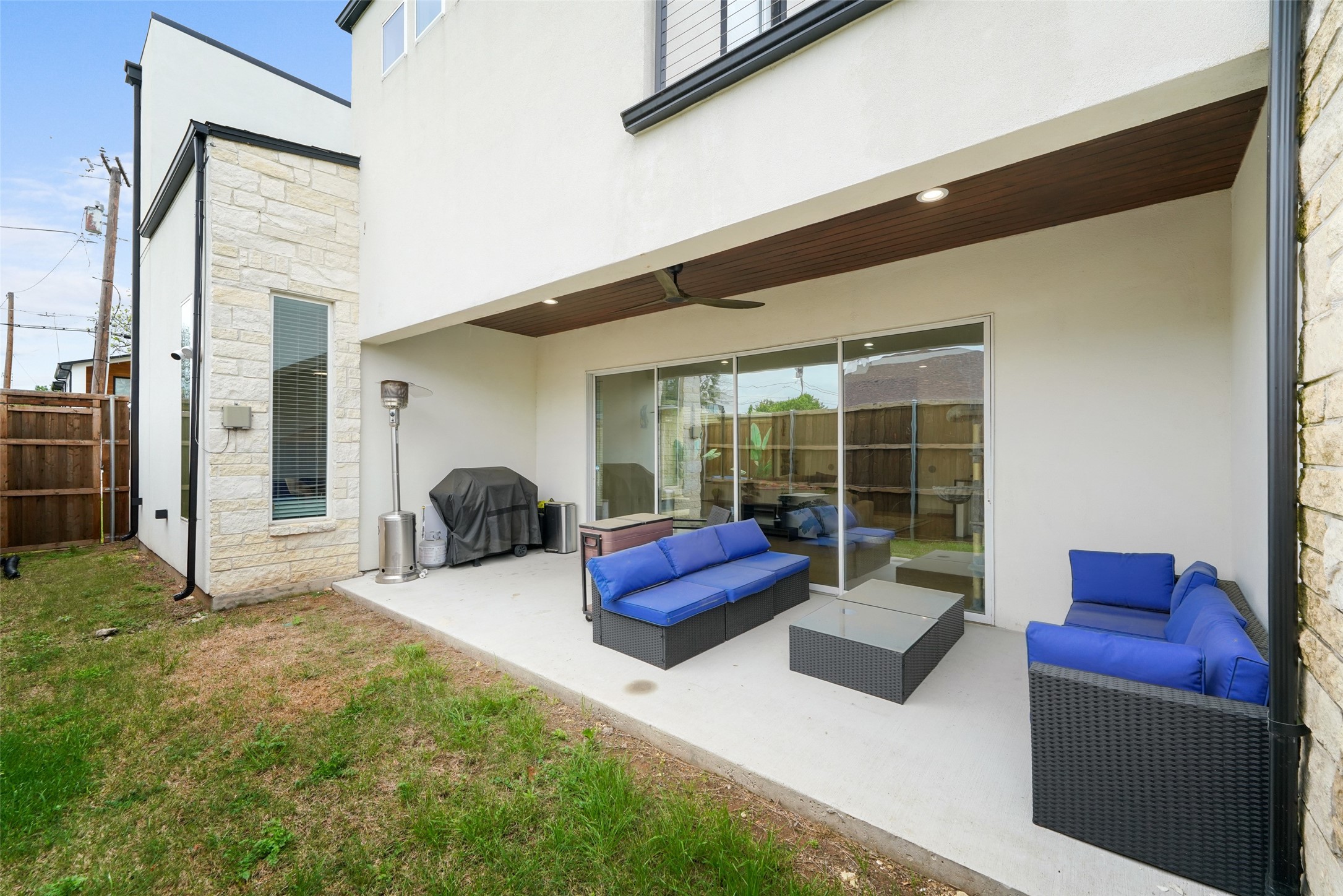 6715 Tyree Street Dallas TX 75209