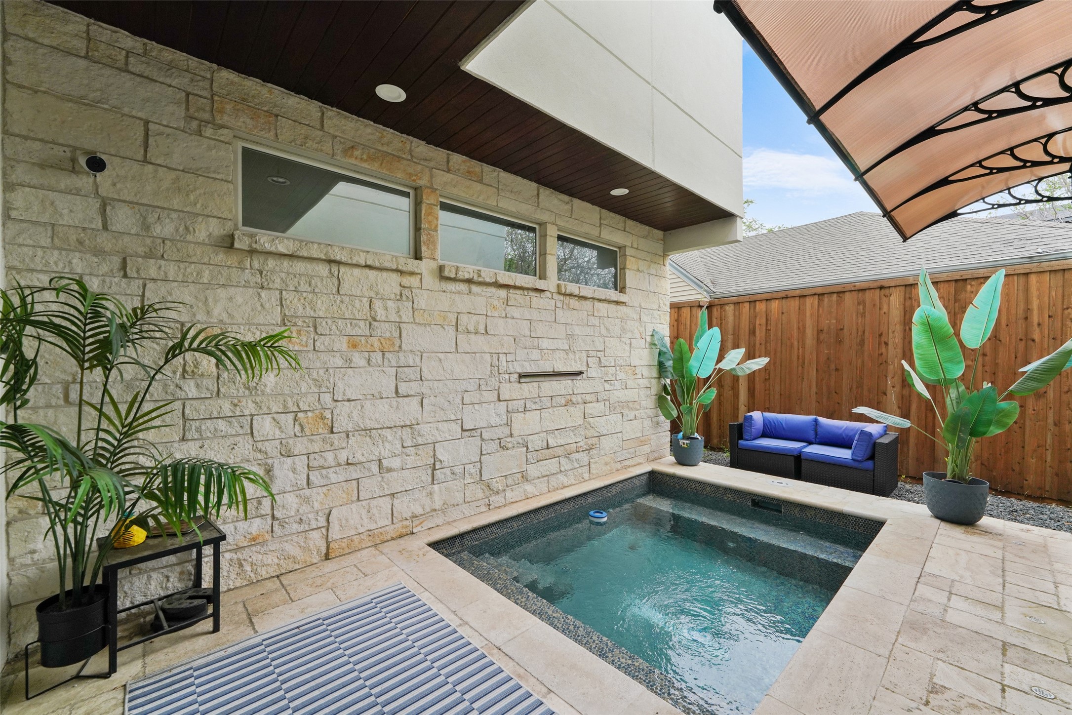 6715 Tyree Street Dallas TX 75209