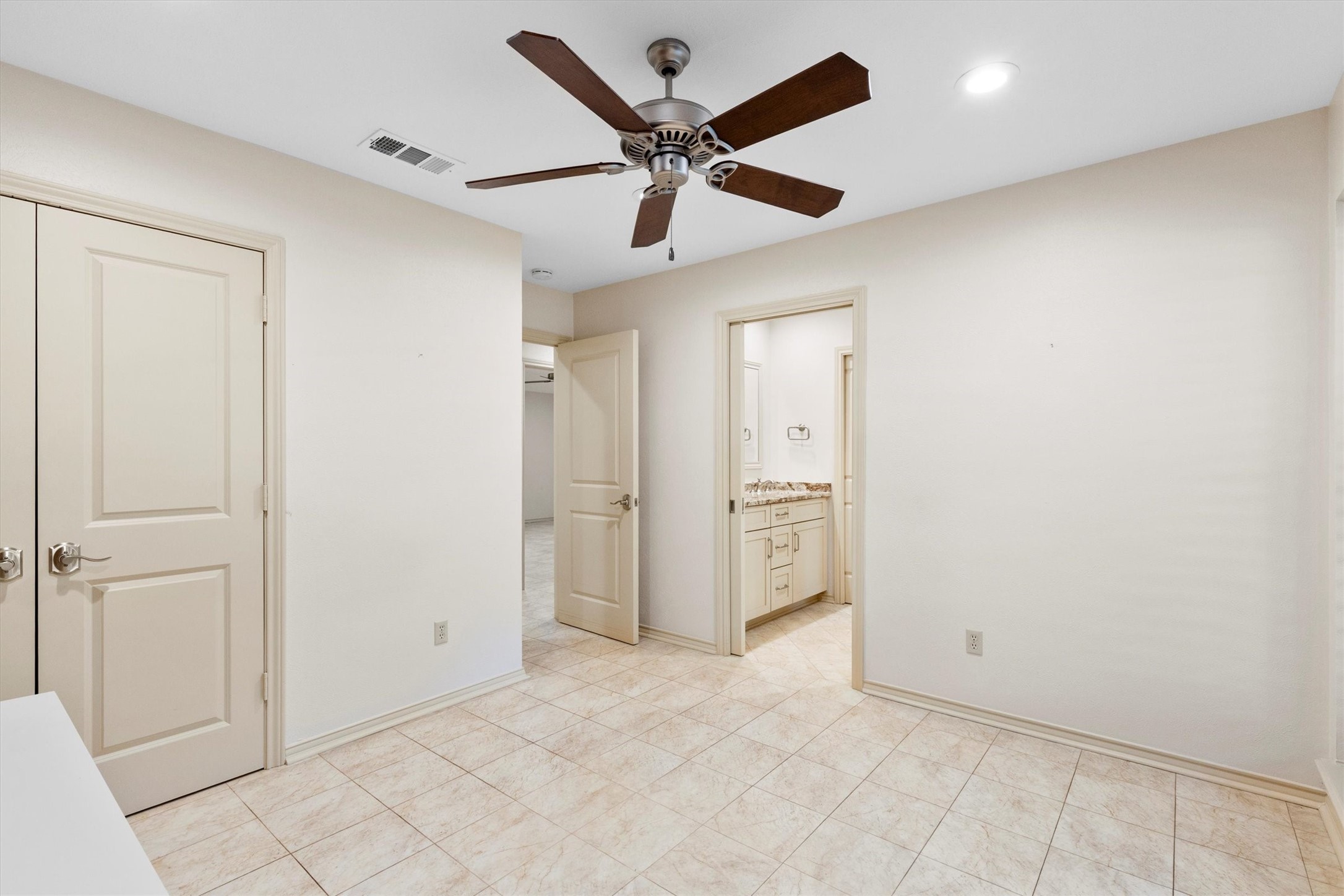 7708 Lemmonwood Drive Dallas TX 75231
