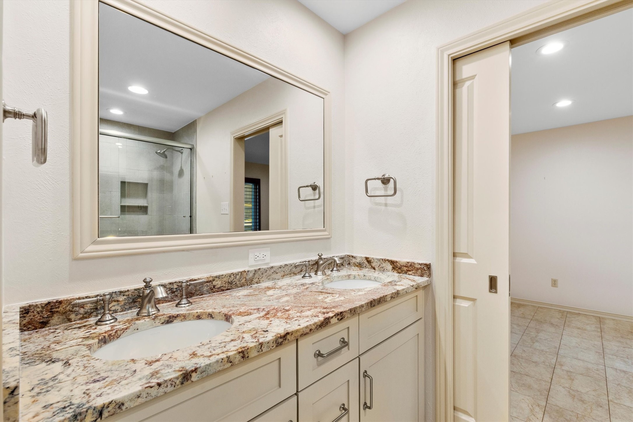 7708 Lemmonwood Drive Dallas TX 75231