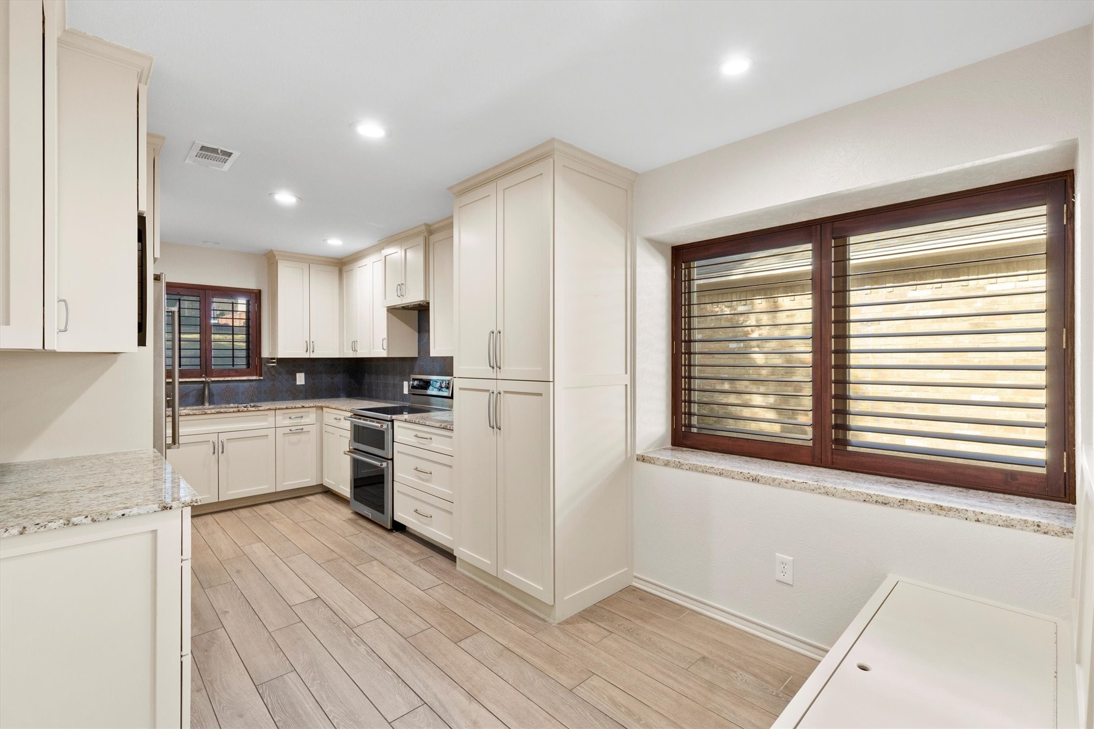 7708 Lemmonwood Drive Dallas TX 75231