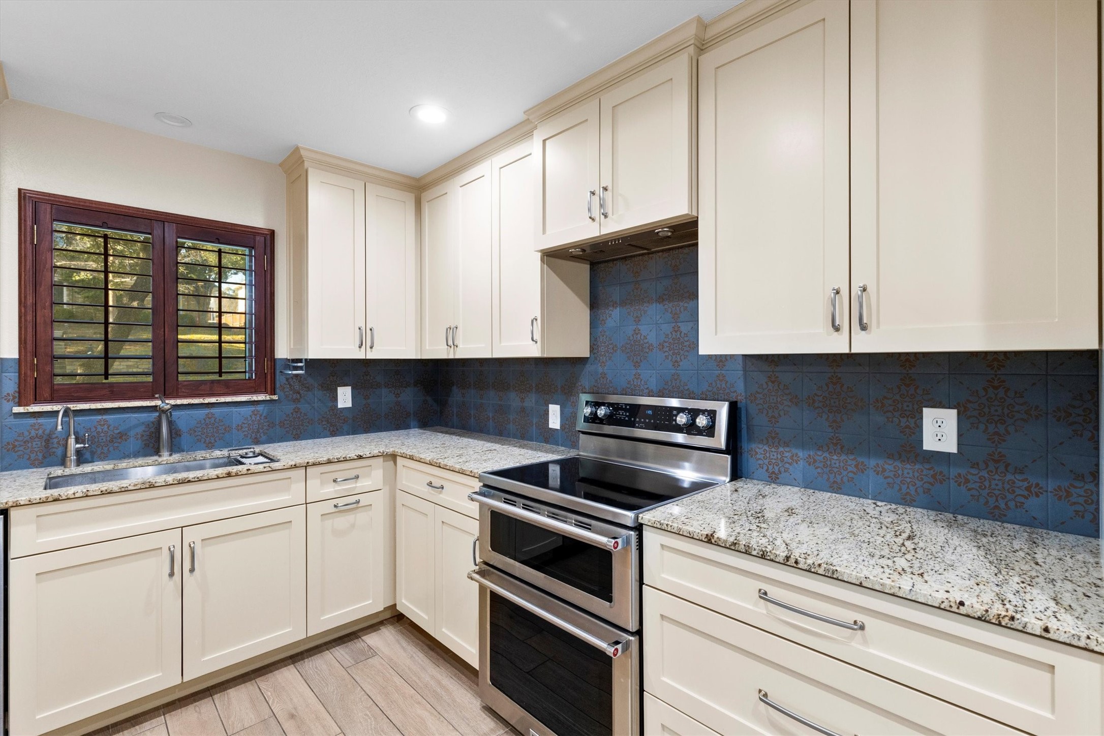 7708 Lemmonwood Drive Dallas TX 75231