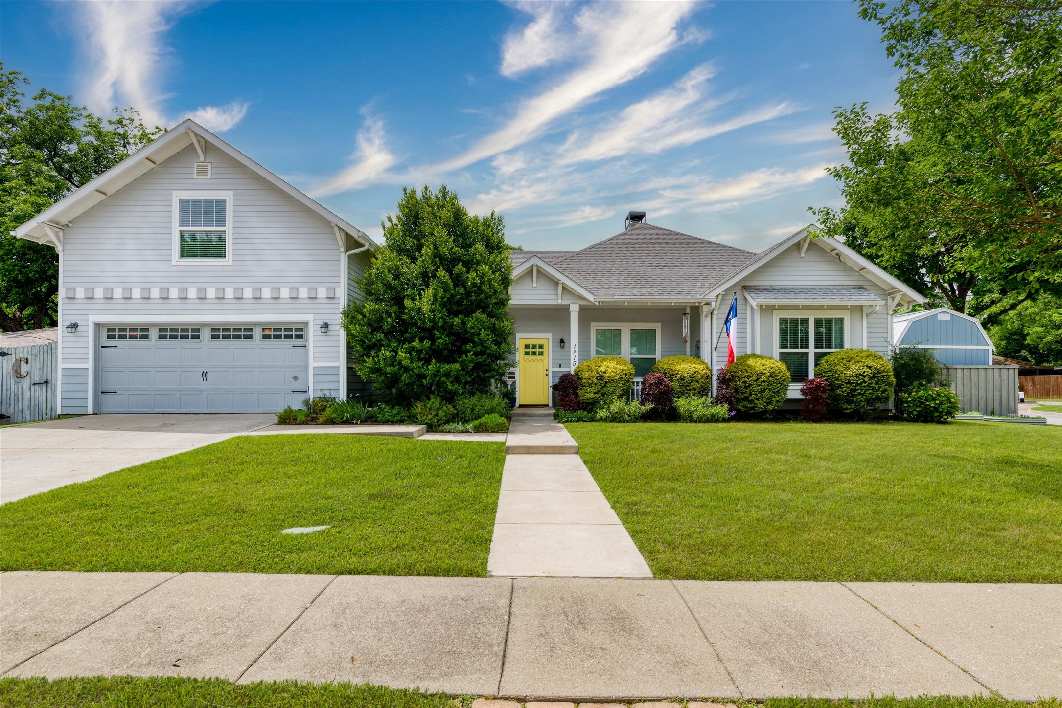 1215 Coleman Street Mckinney TX 75069