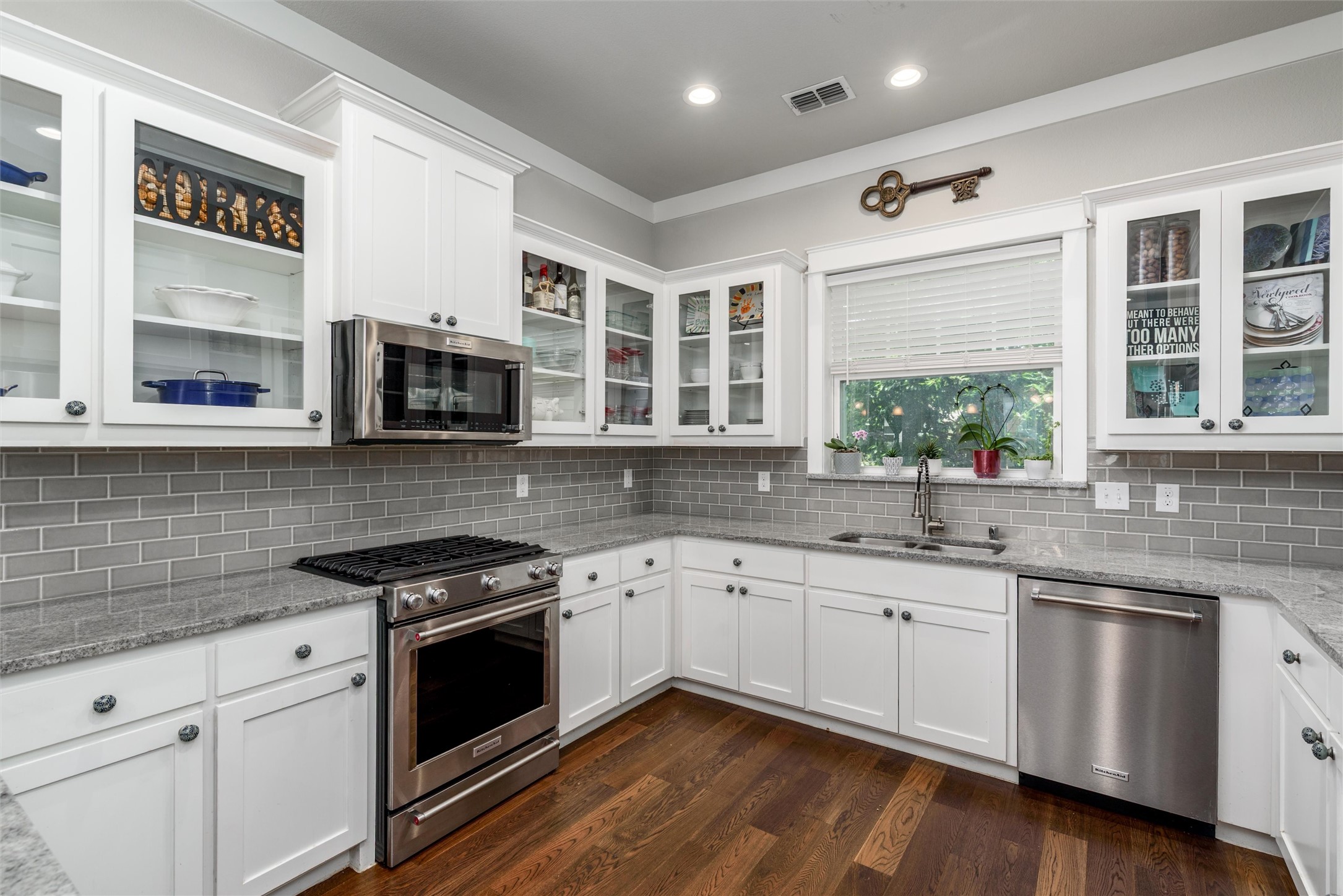 1215 Coleman Street Mckinney TX 75069