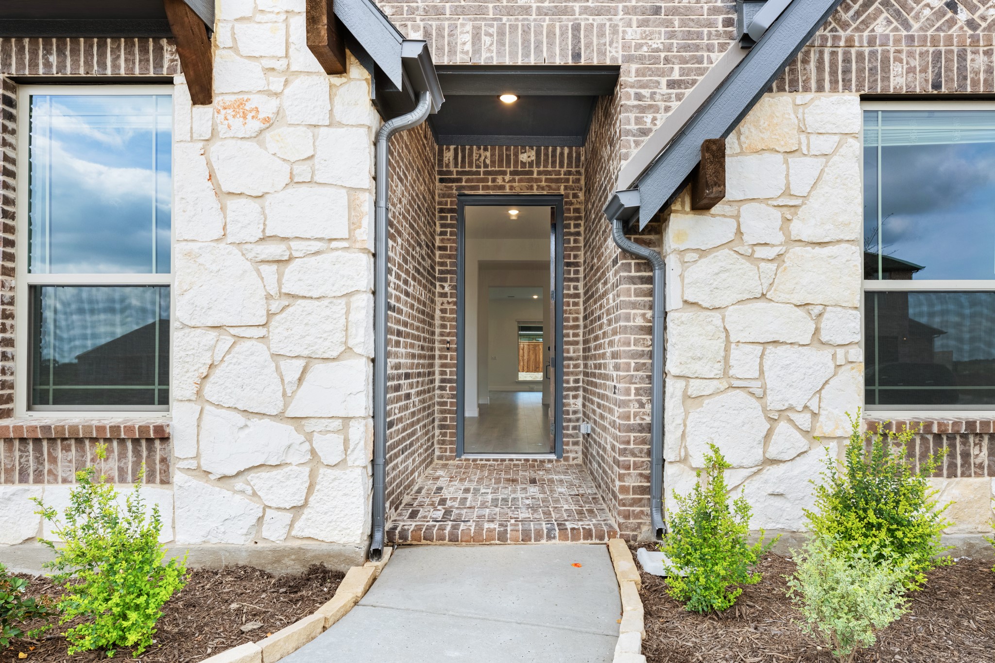 2406 Drummond Street Forney TX 75126