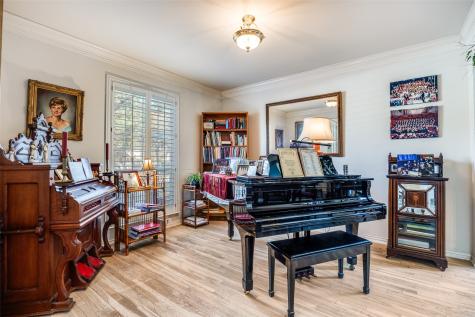 1536 Waterside Court Dallas TX 75218