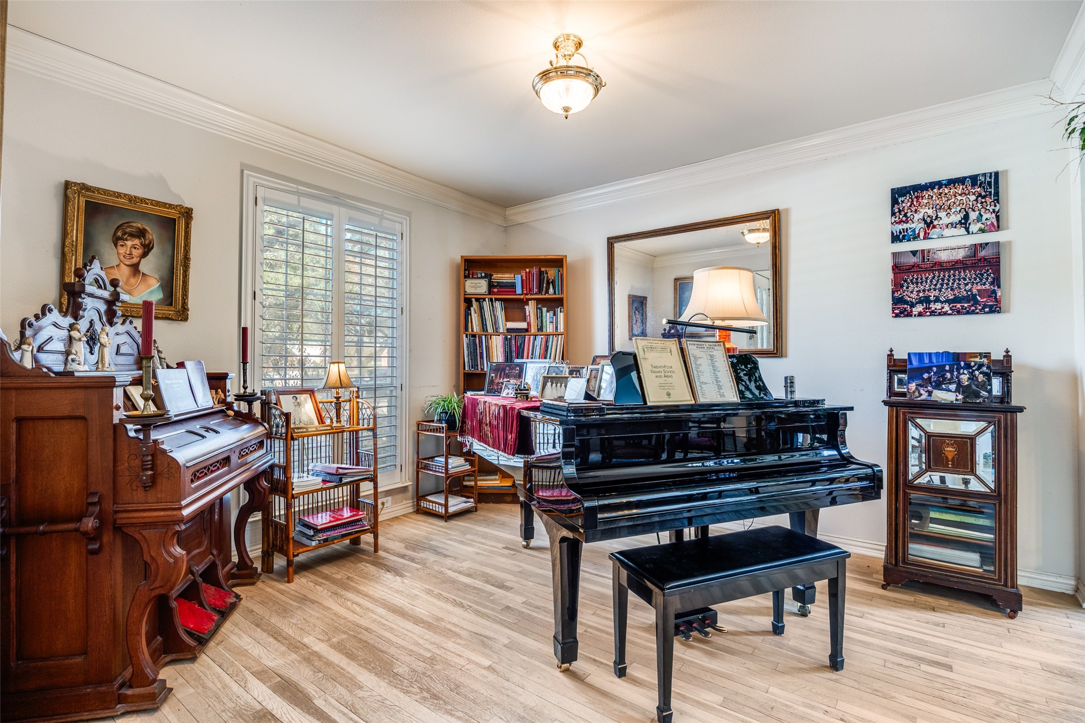 1536 Waterside Court Dallas TX 75218