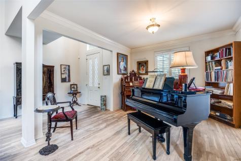 1536 Waterside Court Dallas TX 75218