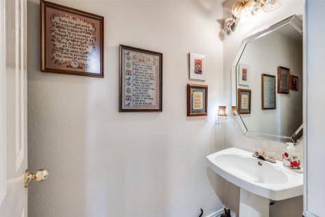 1536 Waterside Court Dallas TX 75218