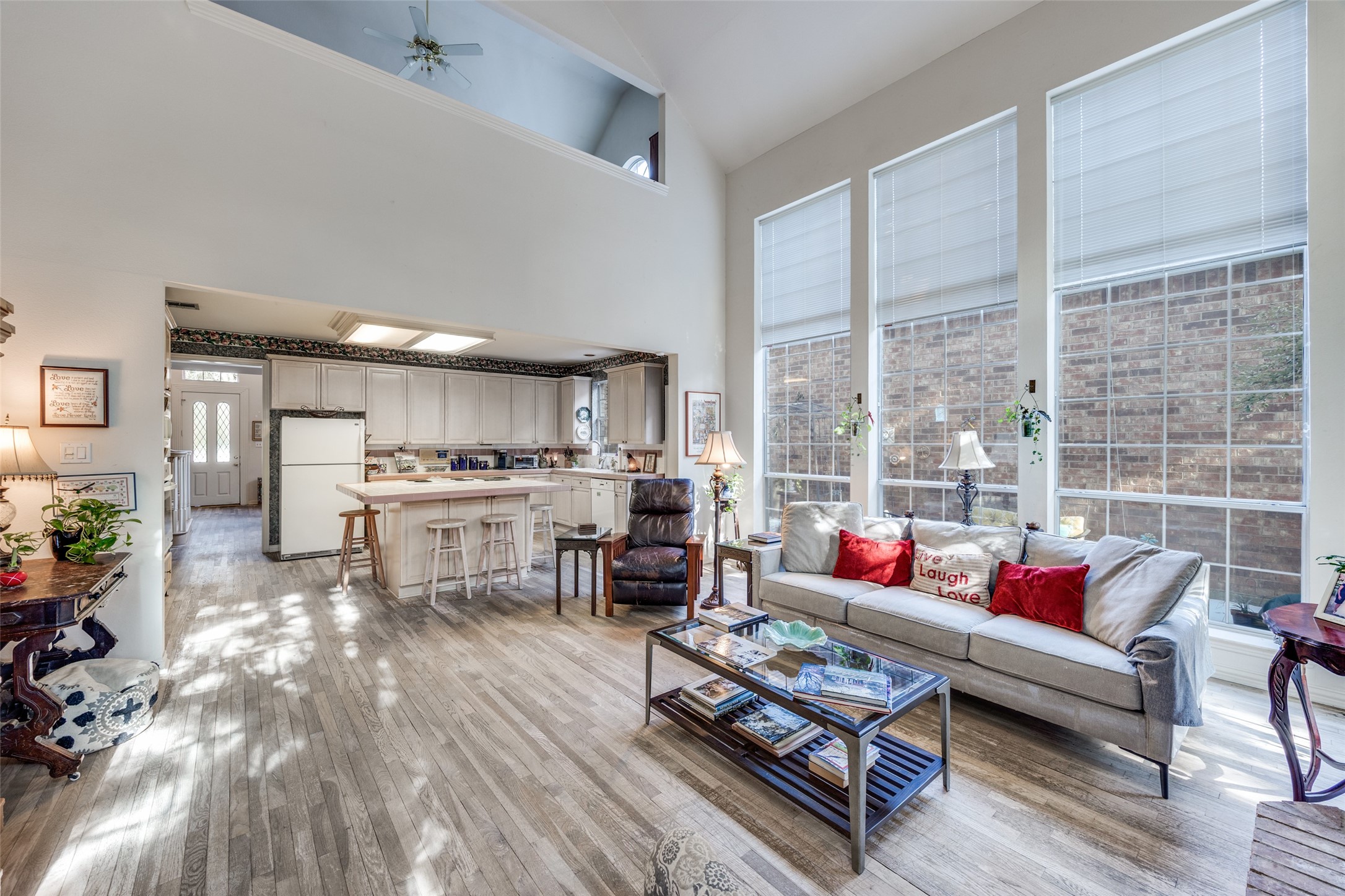 1536 Waterside Court Dallas TX 75218