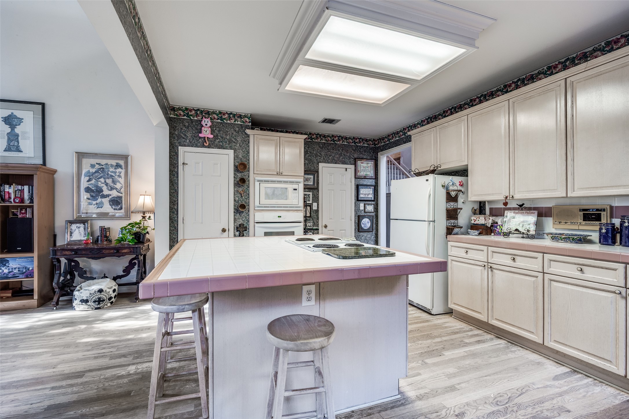 1536 Waterside Court Dallas TX 75218