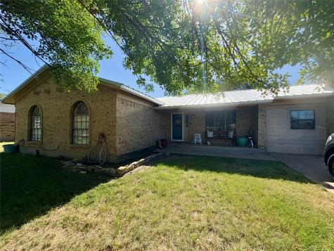 20 Country Cove Albany TX 76430