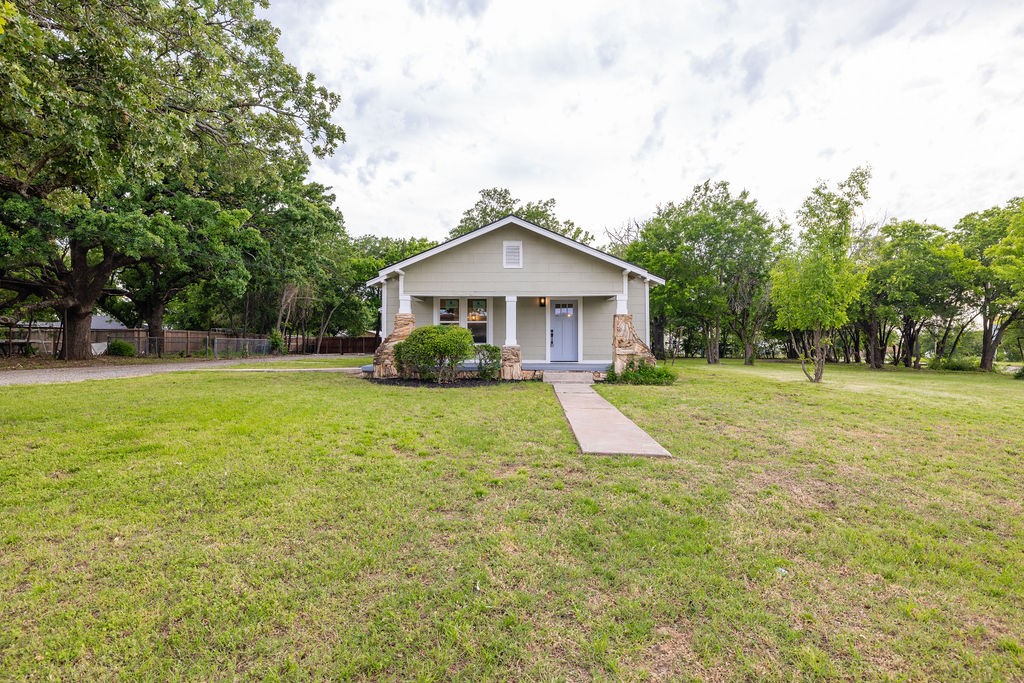 711 Fannin Street Nocona TX 76255