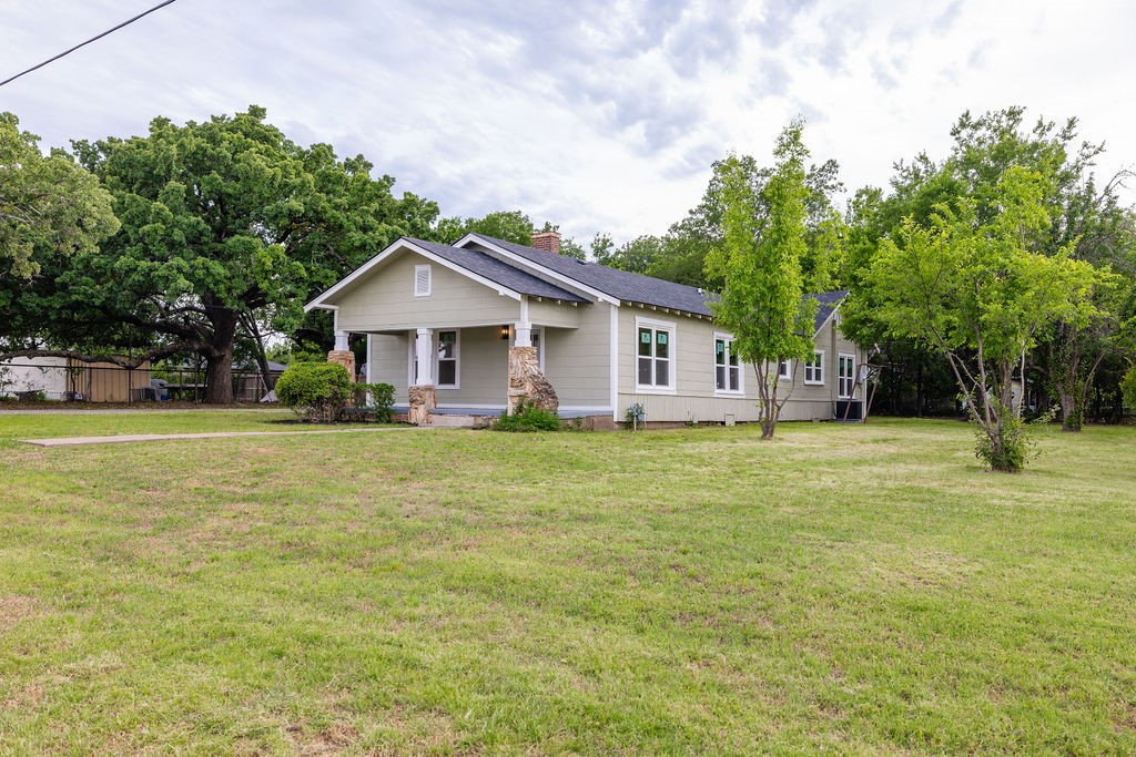 711 Fannin Street Nocona TX 76255