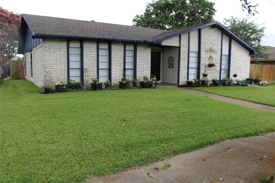 3430 Rockcrest Drive Garland TX 75044