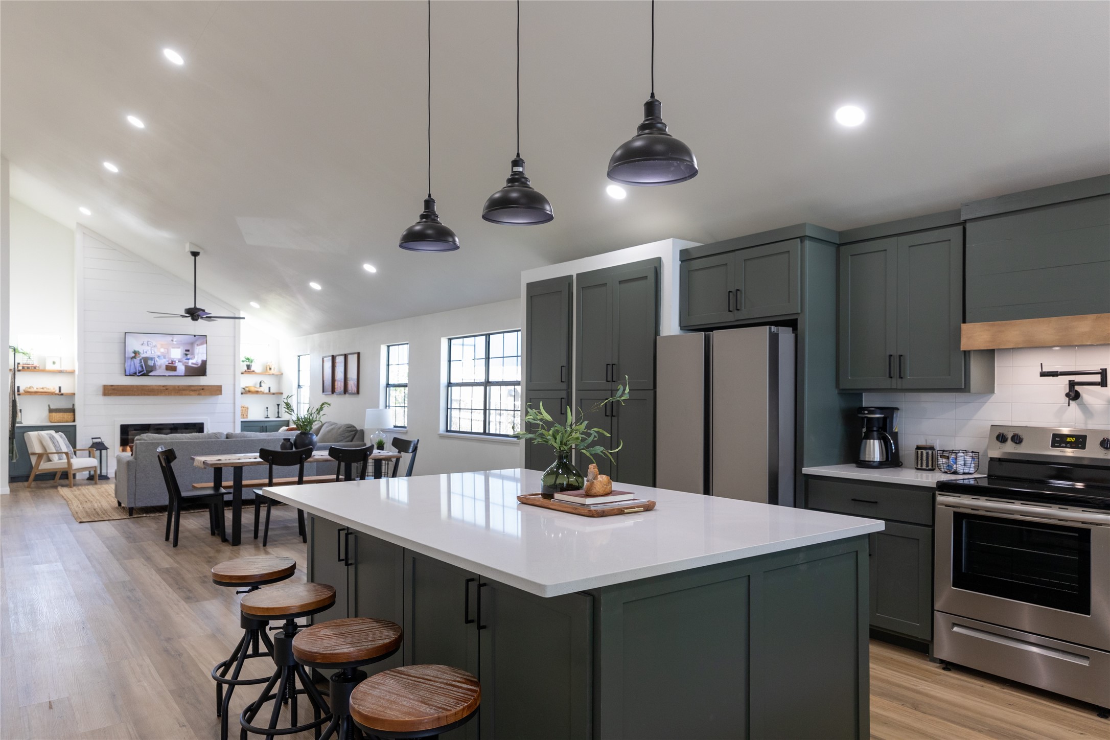 6808 Briar Road Azle TX 76020