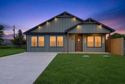 2921 Blackjack Lane Granbury TX 76048