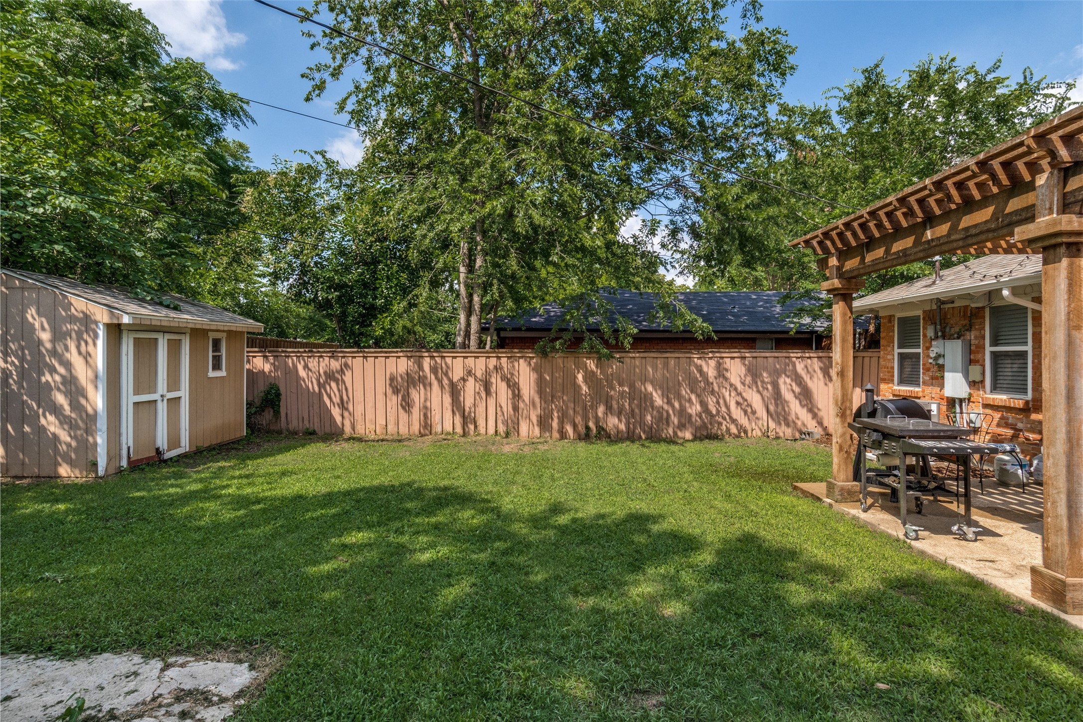 6837 Trammel Drive Dallas TX 75214