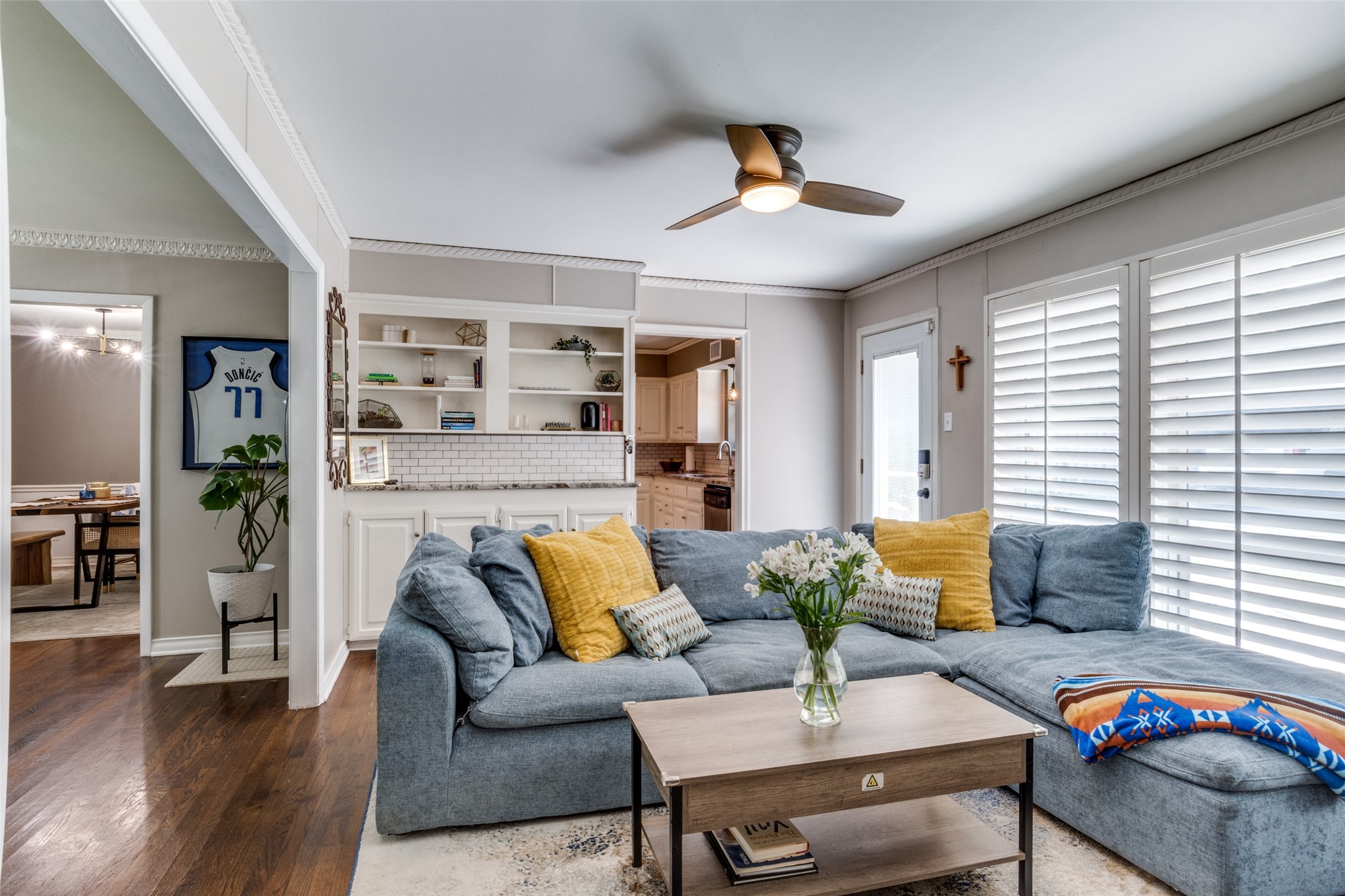 6837 Trammel Drive Dallas TX 75214