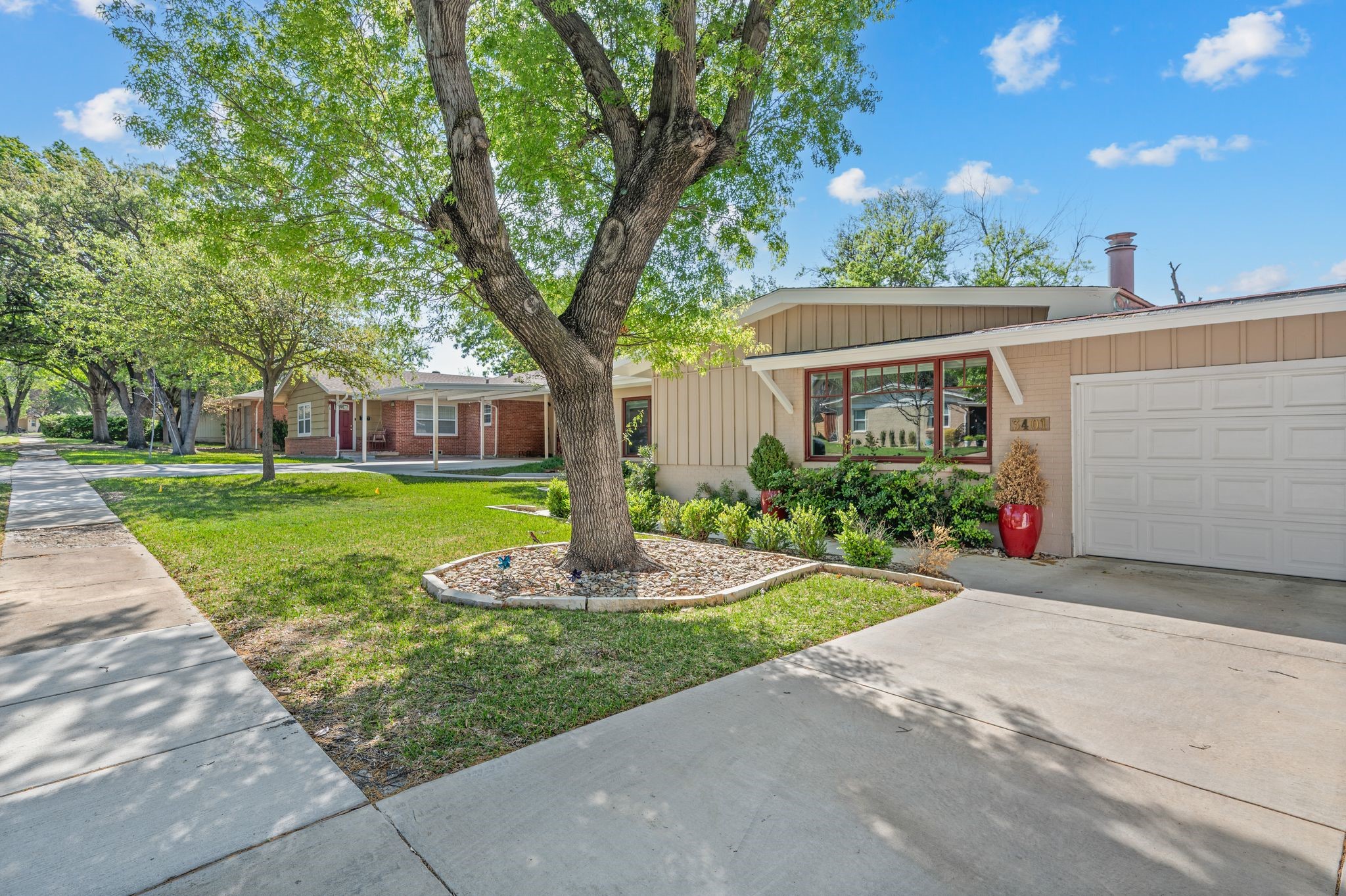 3401 Cromart Avenue Fort Worth TX 76133