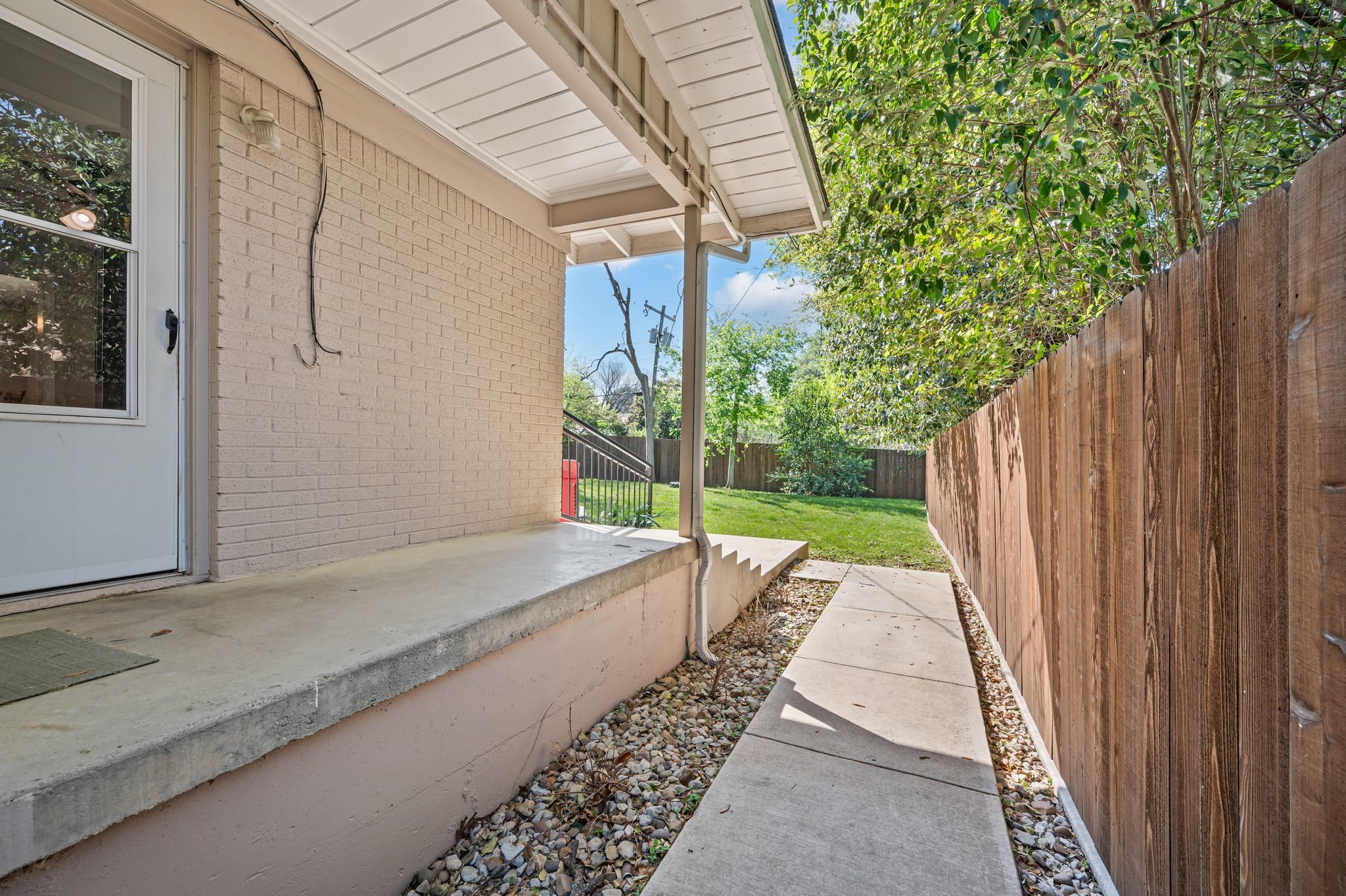 3401 Cromart Avenue Fort Worth TX 76133