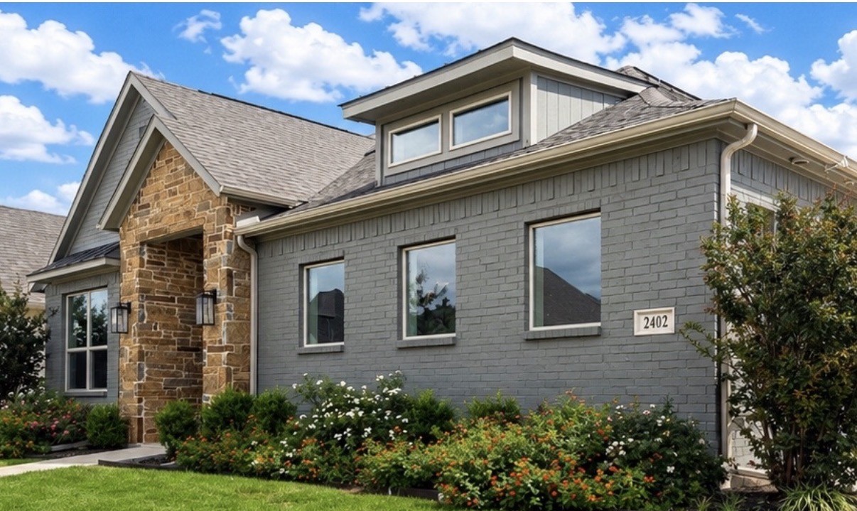 2402 Amesbury Drive Midlothian TX 76065