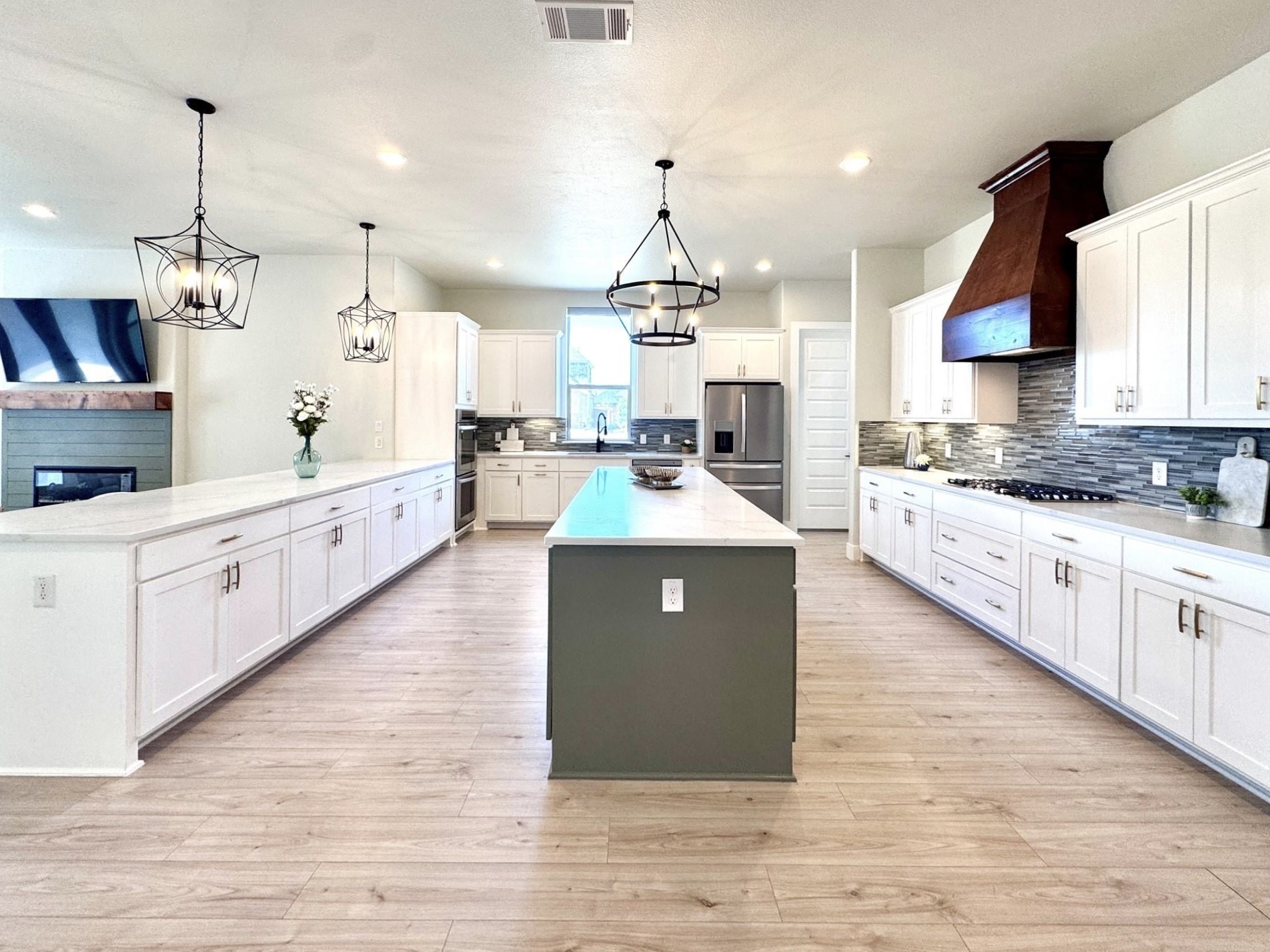 2402 Amesbury Drive Midlothian TX 76065