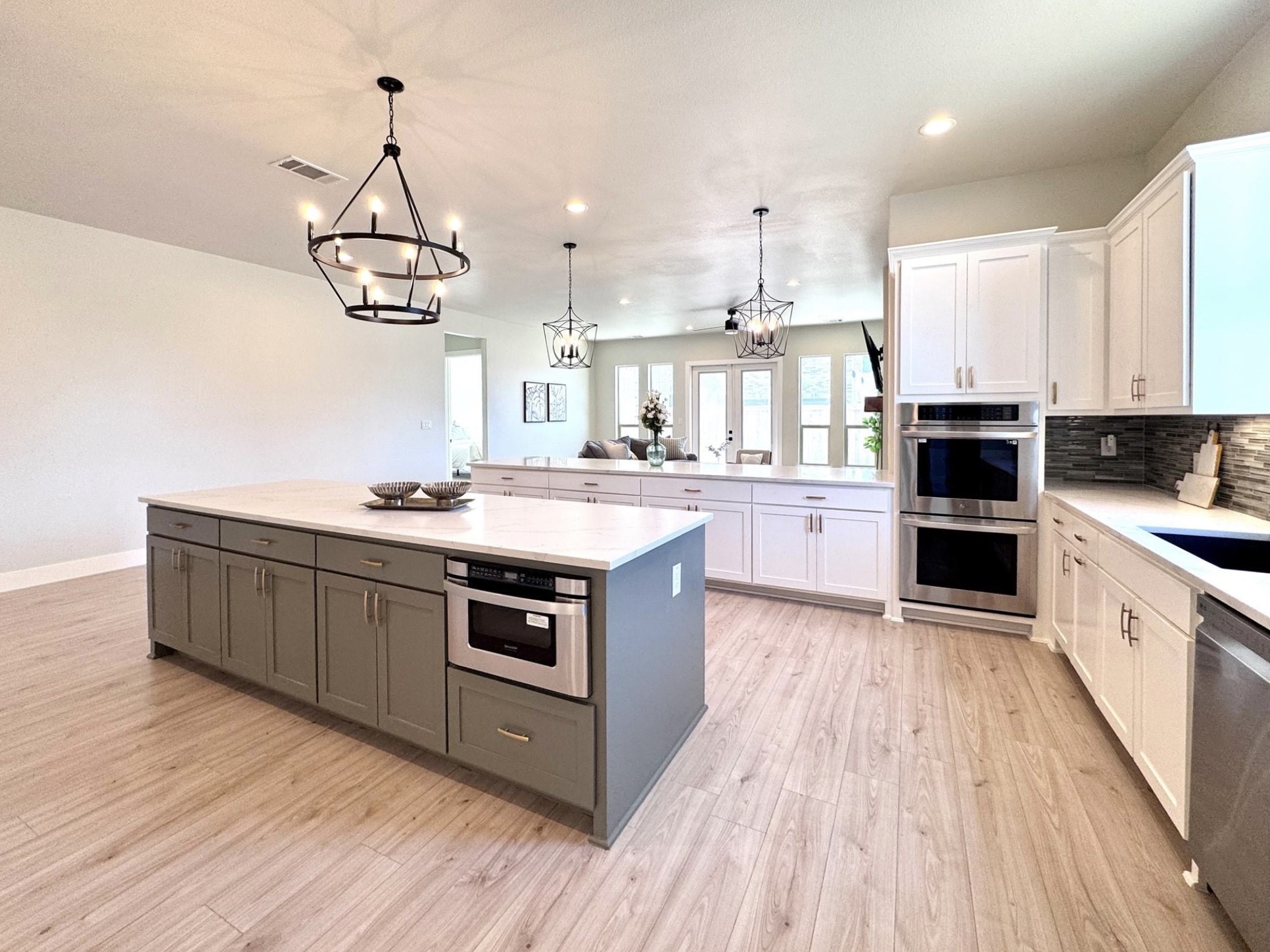 2402 Amesbury Drive Midlothian TX 76065