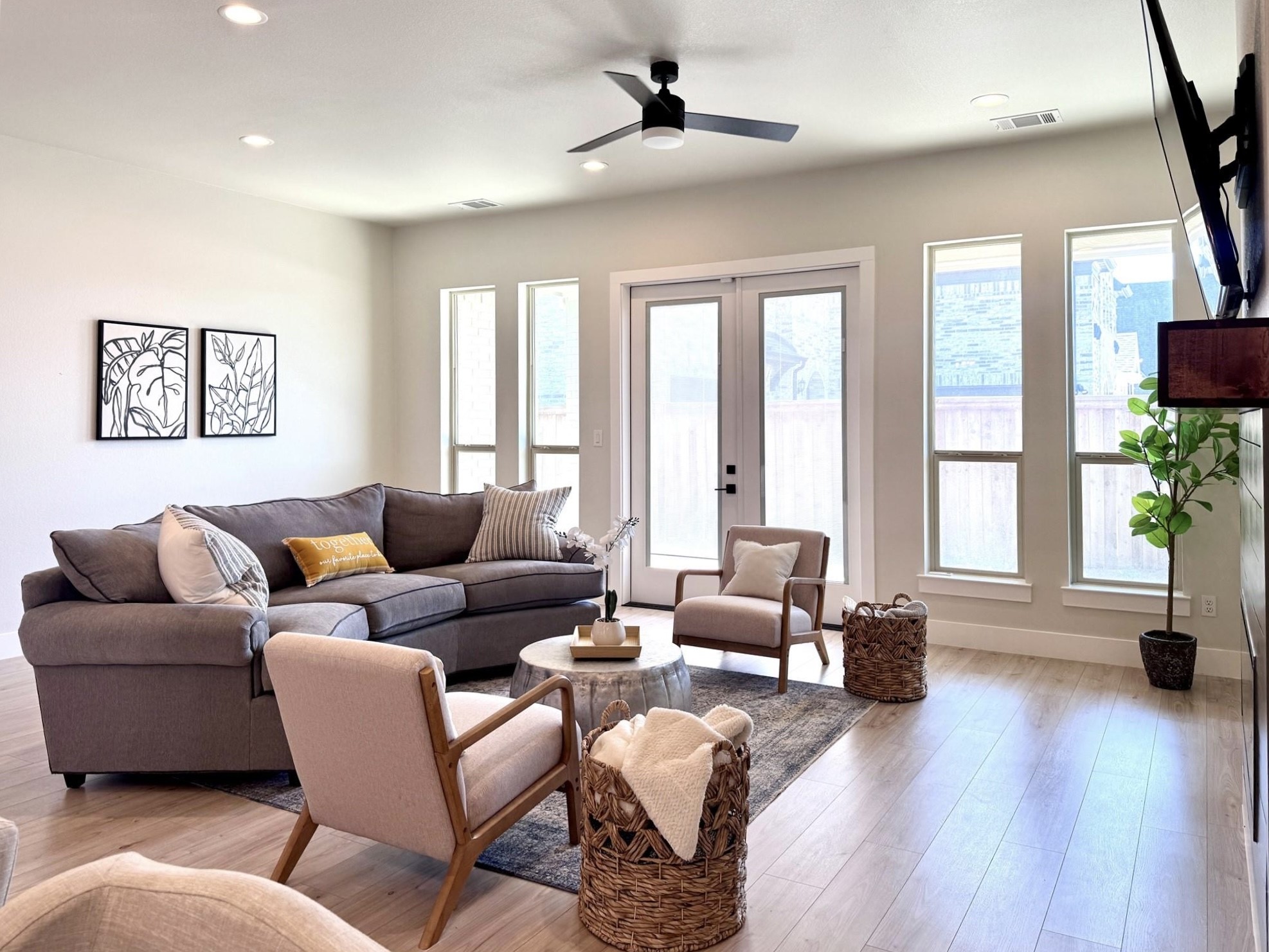 2402 Amesbury Drive Midlothian TX 76065