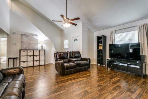 1917 Maxwell Drive Lewisville TX 75077
